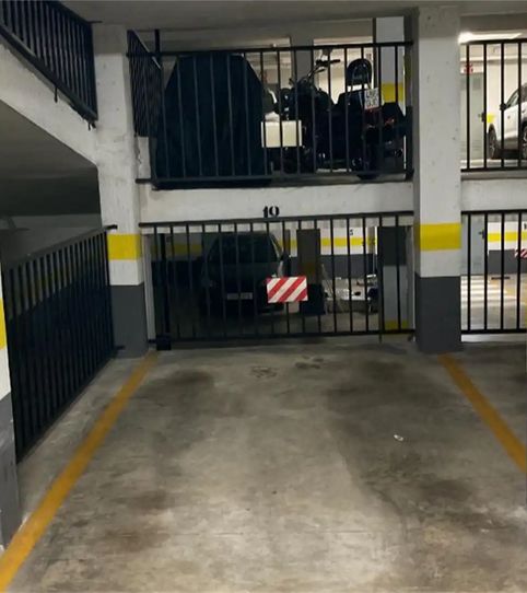 Foto 2 von Garage zur Miete in Carrer del Mestre Lope, 42, El Castell, Burjassot