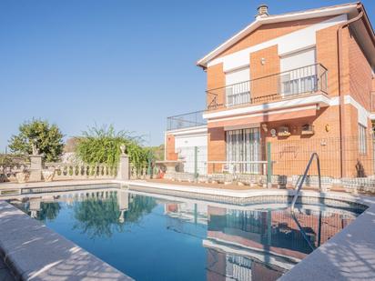 Piscina de Casa o xalet en venda en Llagostera amb Terrassa i Piscina