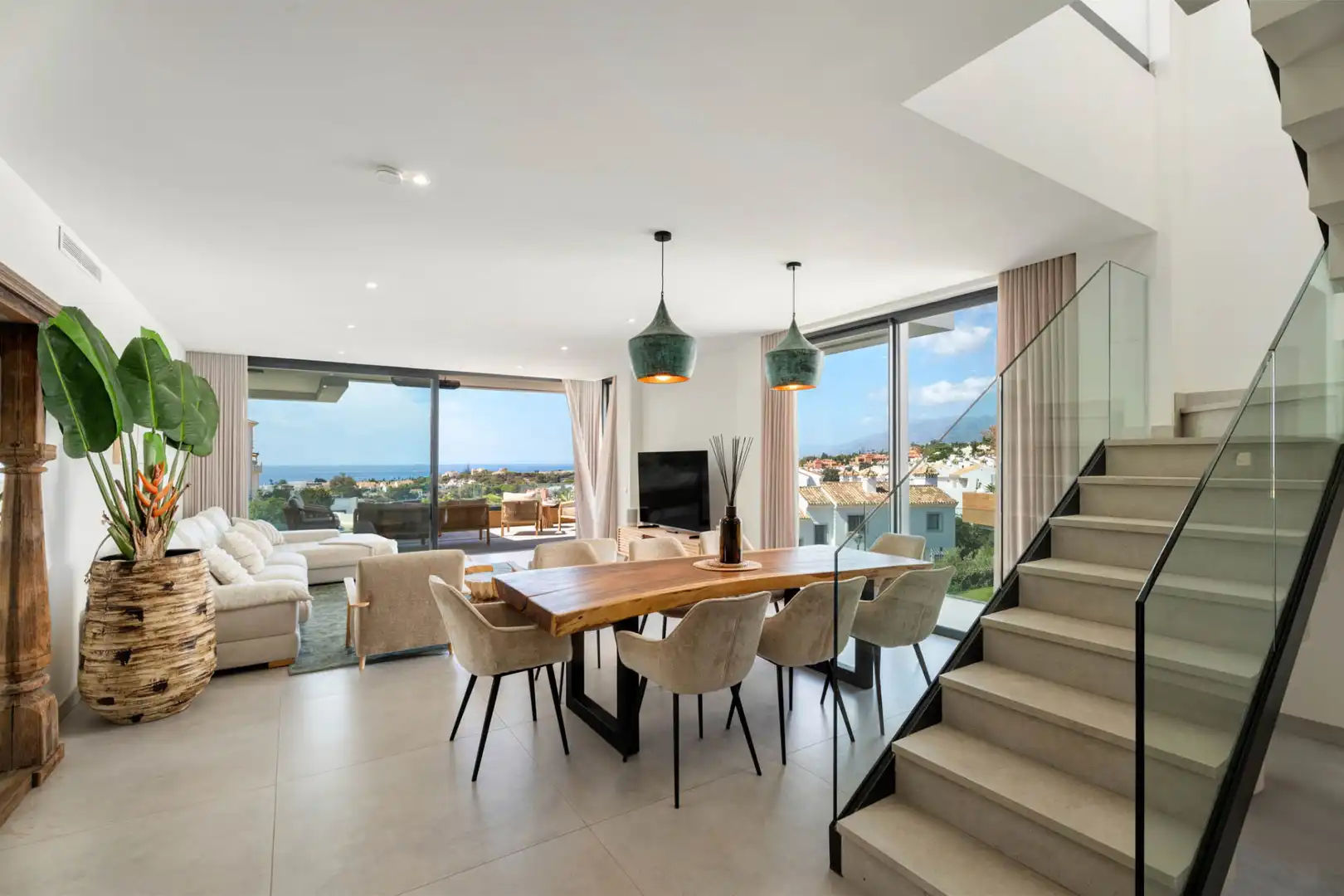 Comedor de Ático en venta en Marbella con Aire acondicionado, Jardín privado y Terraza