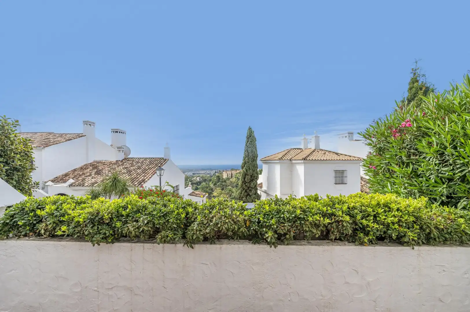 Apartament amb piscina en venda a Benahavís pueblo, imagen 4