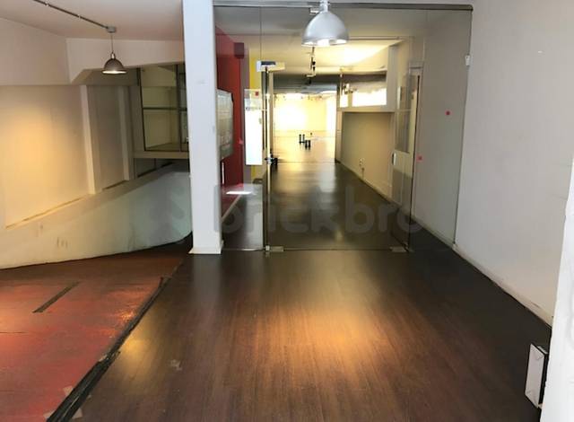 Local comercial en Alquiler en Carrer de les Camèlies en La Salut