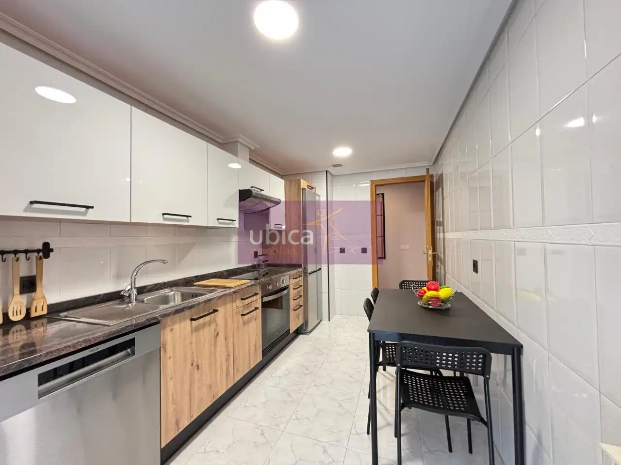 Küche von Wohnung zur Miete in O Porriño   mit Heizung und Parkett