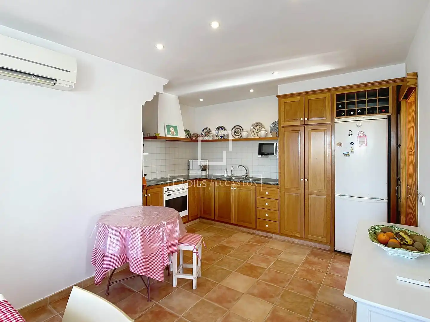 Cuina de Casa o xalet en venda en Ciutadella de Menorca amb Aire condicionat, Calefacció i Jardí privat