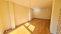 Flat for sale in Camarena  with Heating