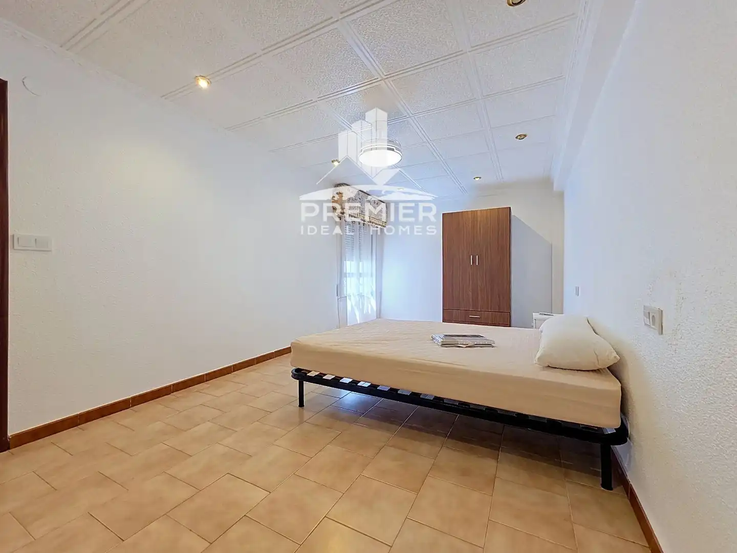 Flat for rent in Petrer  with Terrace and Furnished