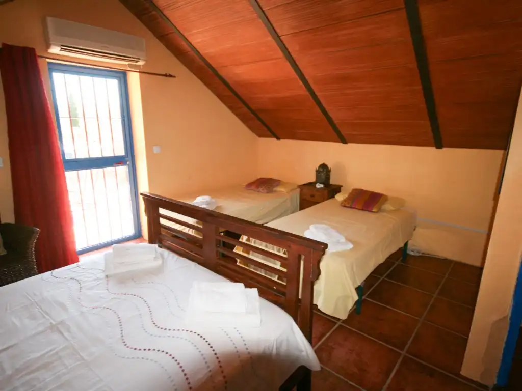 Habitación de Finca rústica en venta en Alhaurín El Grande con Jardín privado, Terraza y Piscina