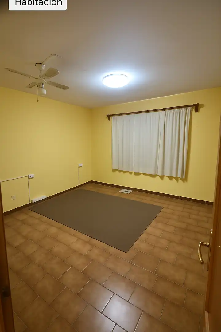 Dormitori de Casa o xalet en venda en  Almería Capital amb Aire condicionat