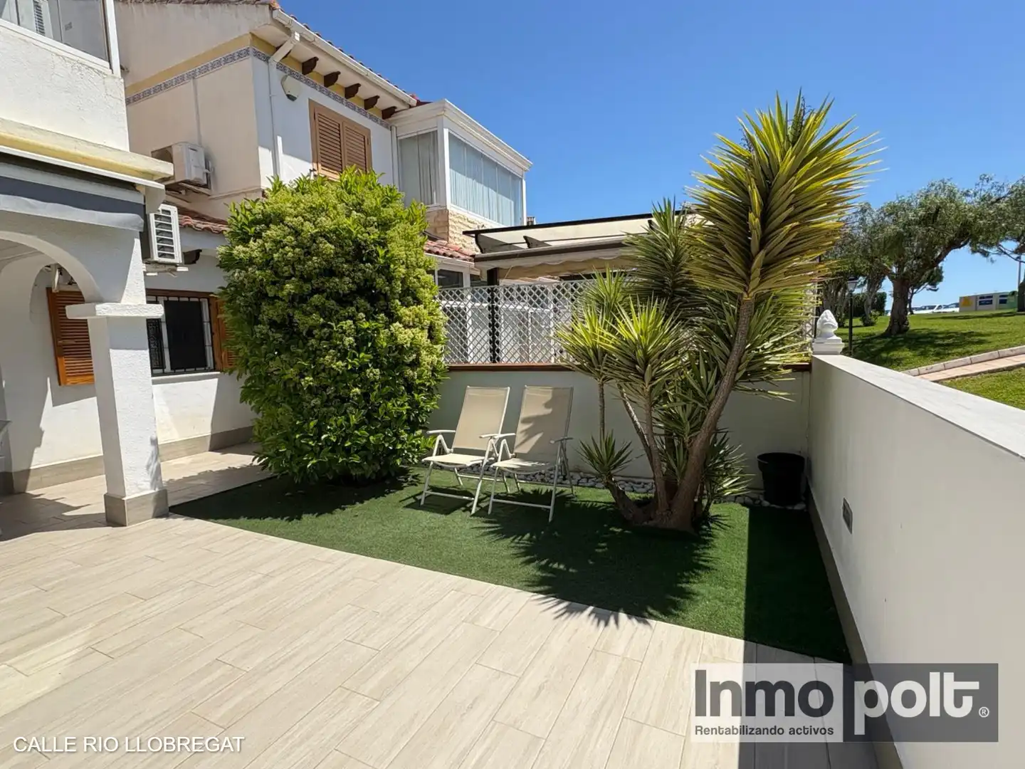 Garten von Einfamilien-Reihenhaus zur Miete in Pilar de la Horadada mit Klimaanlage, Privatgarten und Terrasse