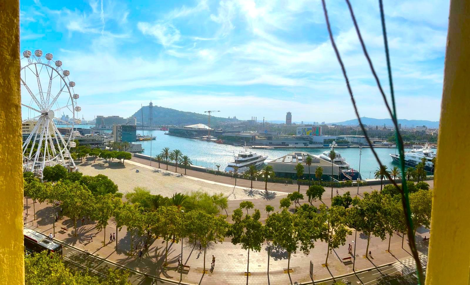 Vista exterior de Apartamento en venta en  Barcelona Capital con Calefacción