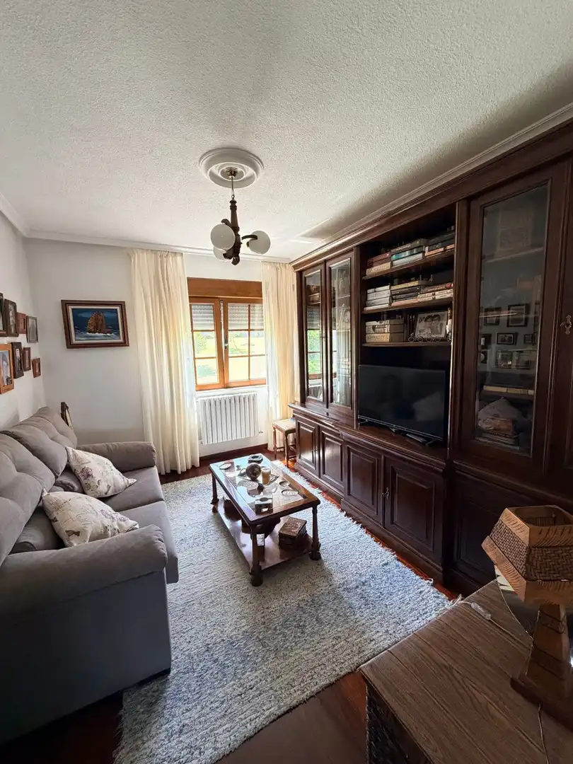 Sala de estar de Casa o chalet en venta en Valdés - Luarca con Calefacción, Terraza y Trastero