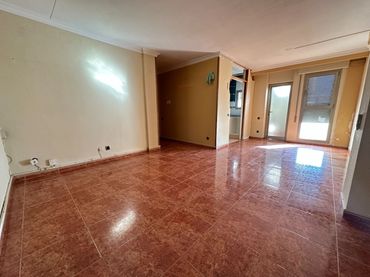 Piso con ascensor en venta en Llevant