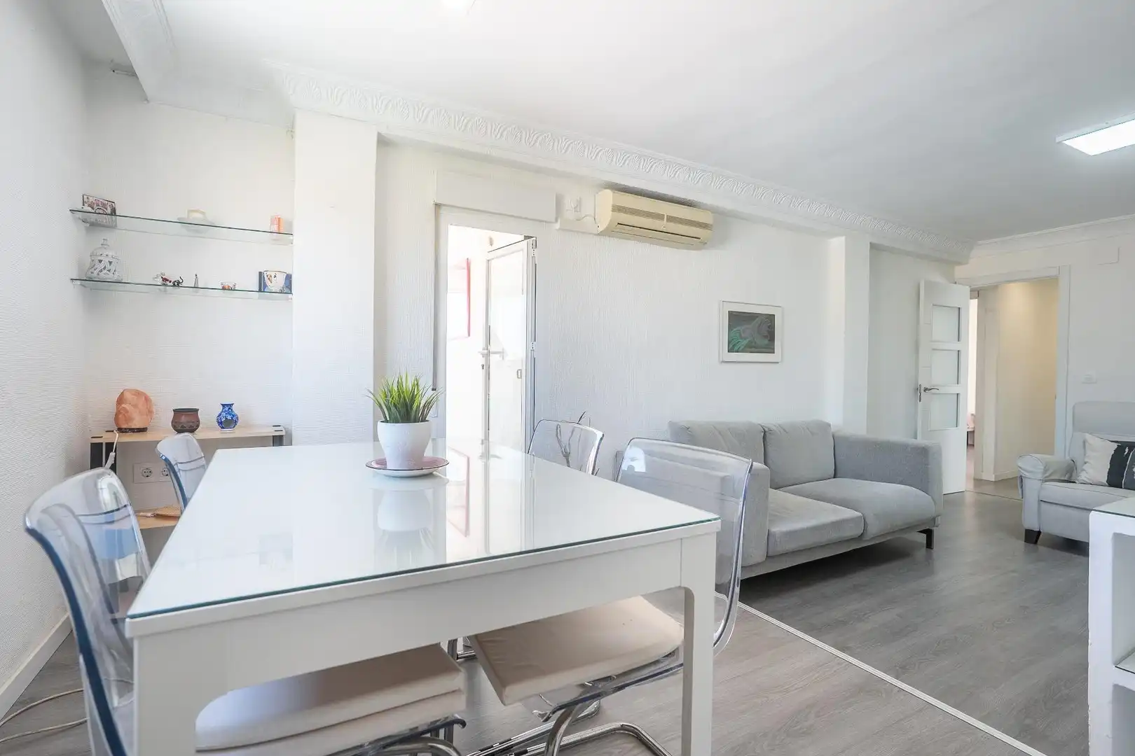 Sala de estar de Ático en venta en Almería con Aire acondicionado y Terraza