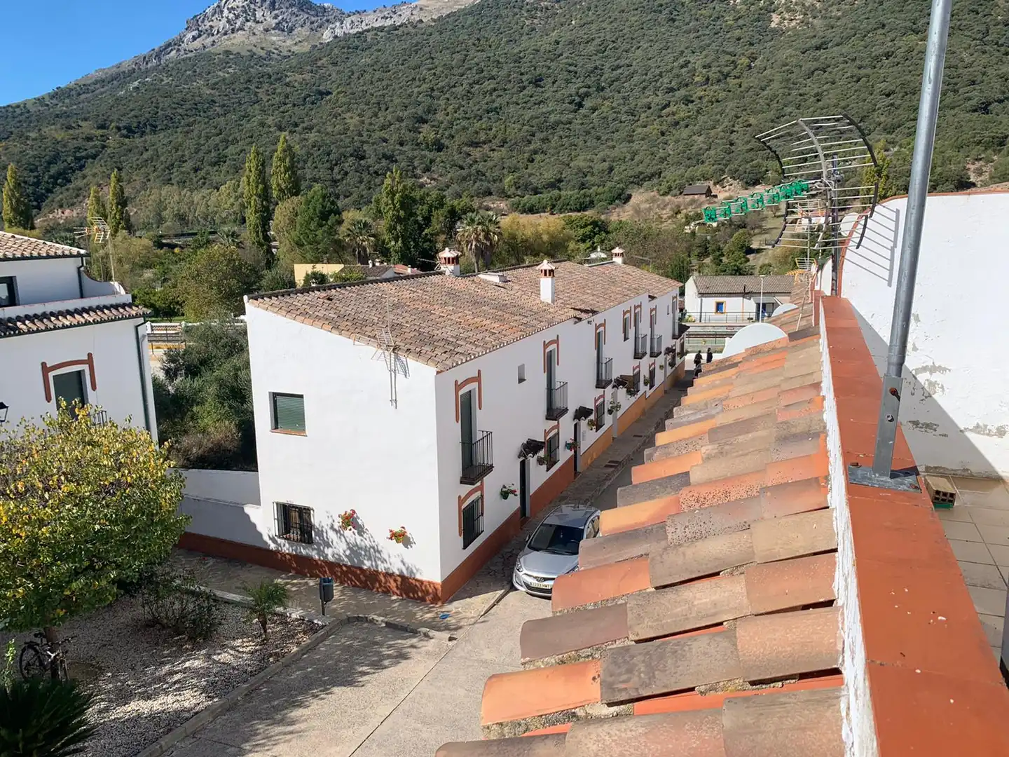 Vista exterior de Casa adosada en venda en Jimera de Líbar