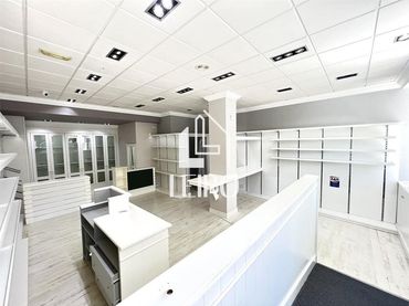 Locale commerciale in vendita a Ribadumia