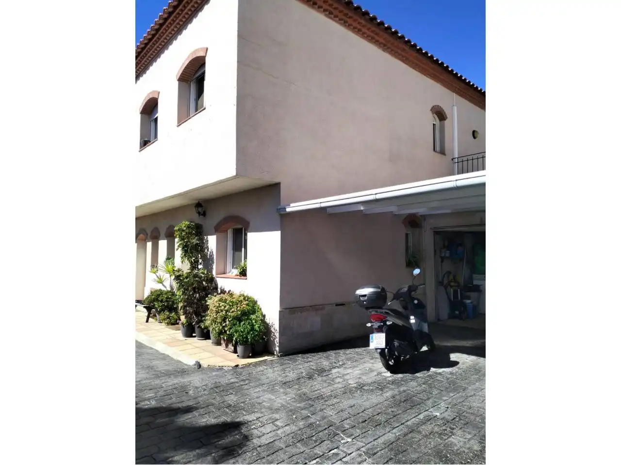 Vista exterior de Casa o xalet en venda en Mont-roig del Camp amb Aire condicionat, Calefacció i Terrassa