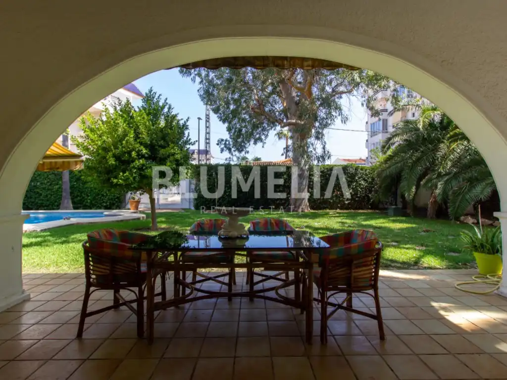 Terrassa de Casa o xalet en venda en Dénia amb Aire condicionat, Jardí privat i Terrassa