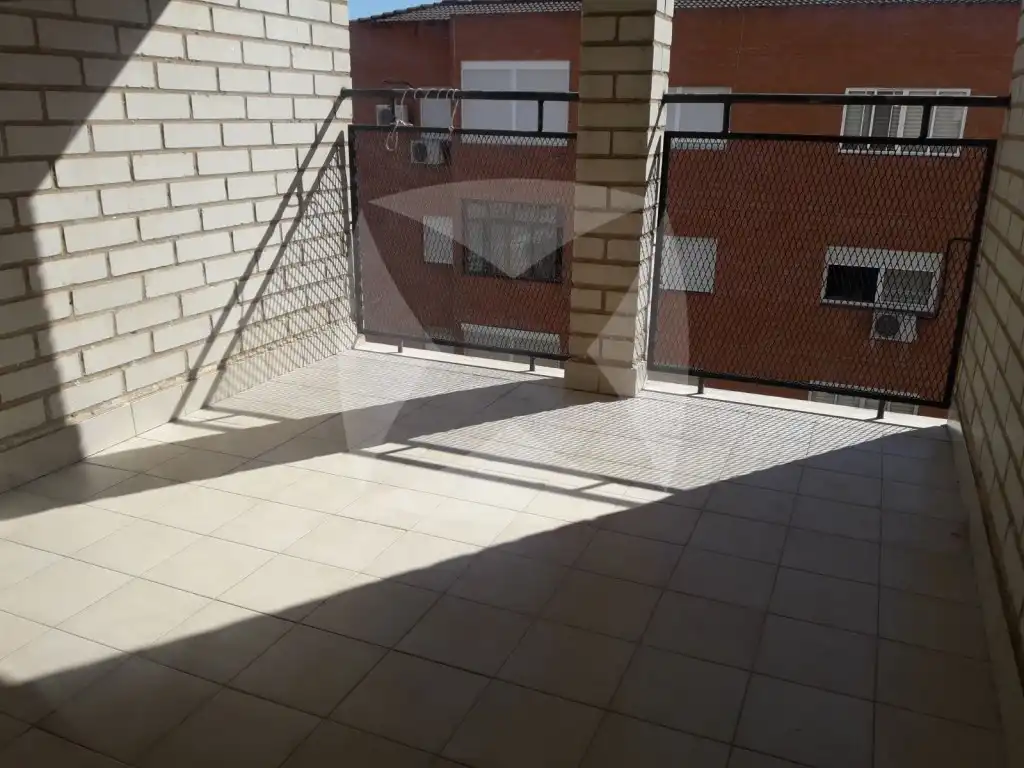 Terrassa de Pis de lloguer en Badajoz amb Terrassa, Moblat i Balcó