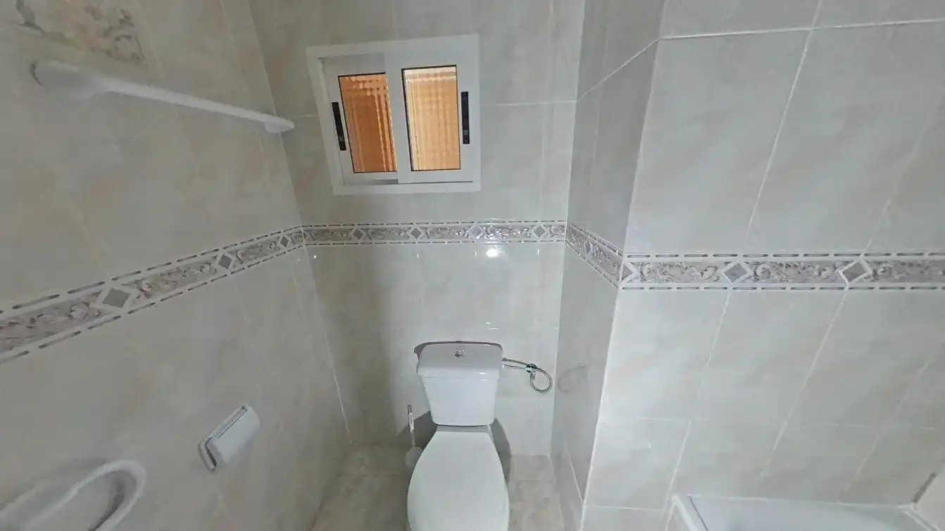 Bathroom of Flat for sale in Torrent