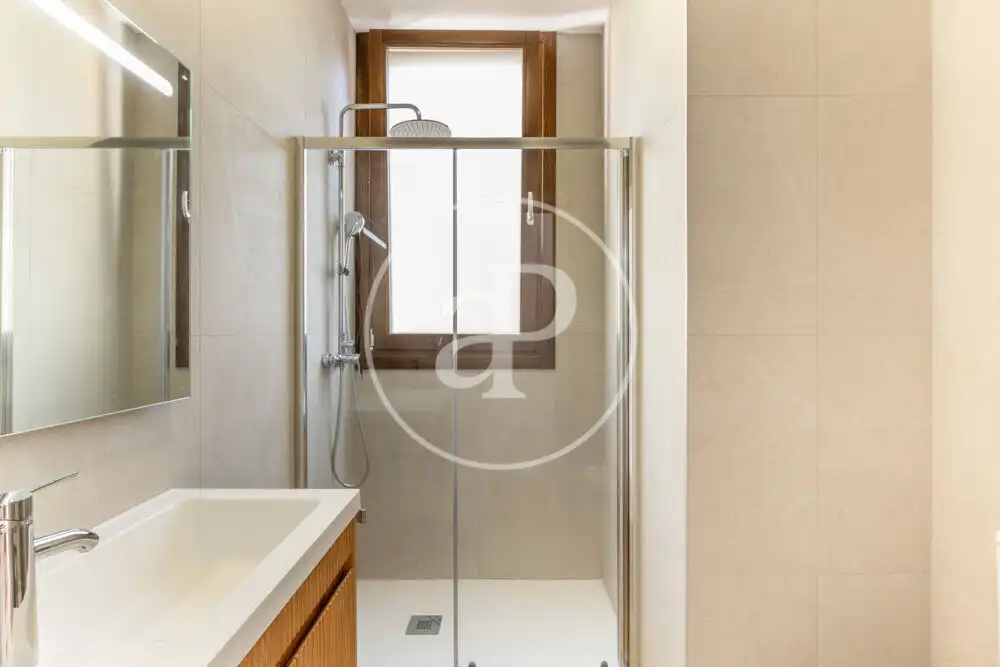 Baño de Casa o chalet de alquiler en Valencia con Aire acondicionado, Calefacción y Terraza