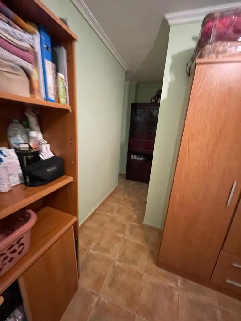Planta baja en venta en El Pinós / Pinoso con Jardín privado y Amueblado