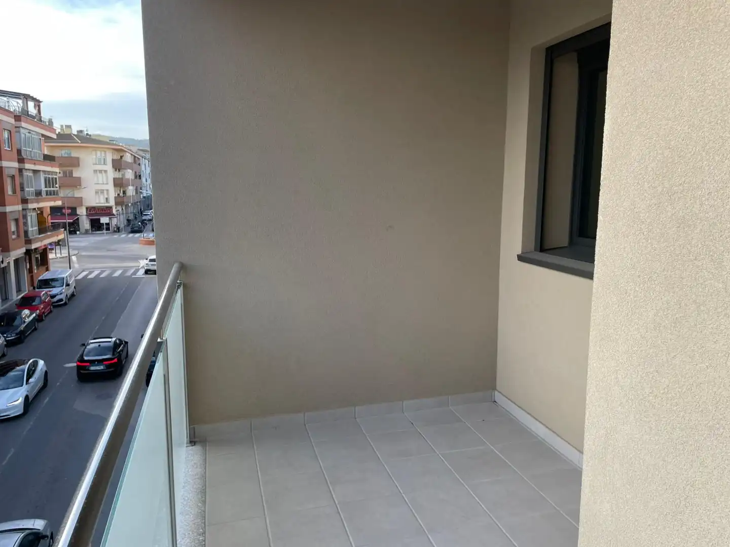 Appartamento con terrazza in vendita a Carrer de Cèsar Martinell i Brunet 19, imagen 4