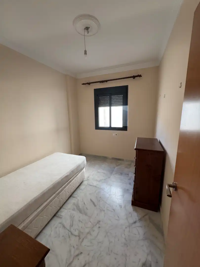 Schlafzimmer von Wohnung zum Verkauf in Sanlúcar de Barrameda mit Klimaanlage, Heizung und Terrasse