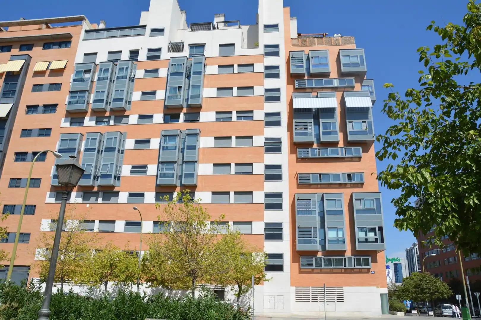 Exterior view of Garage for sale in Madrid