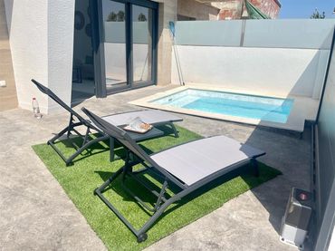 Casa aparellada amb piscina en venda a Torre-Pacheco ciudad