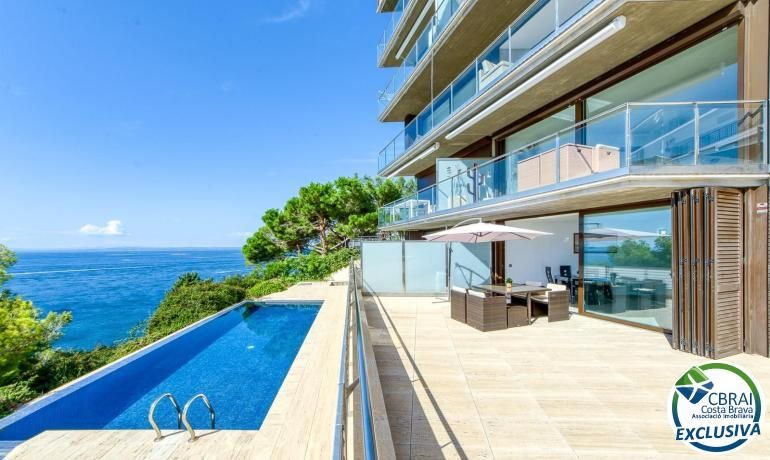Swimming pool of Flat for sale in Roses  with Heating, Private garden and Terrace