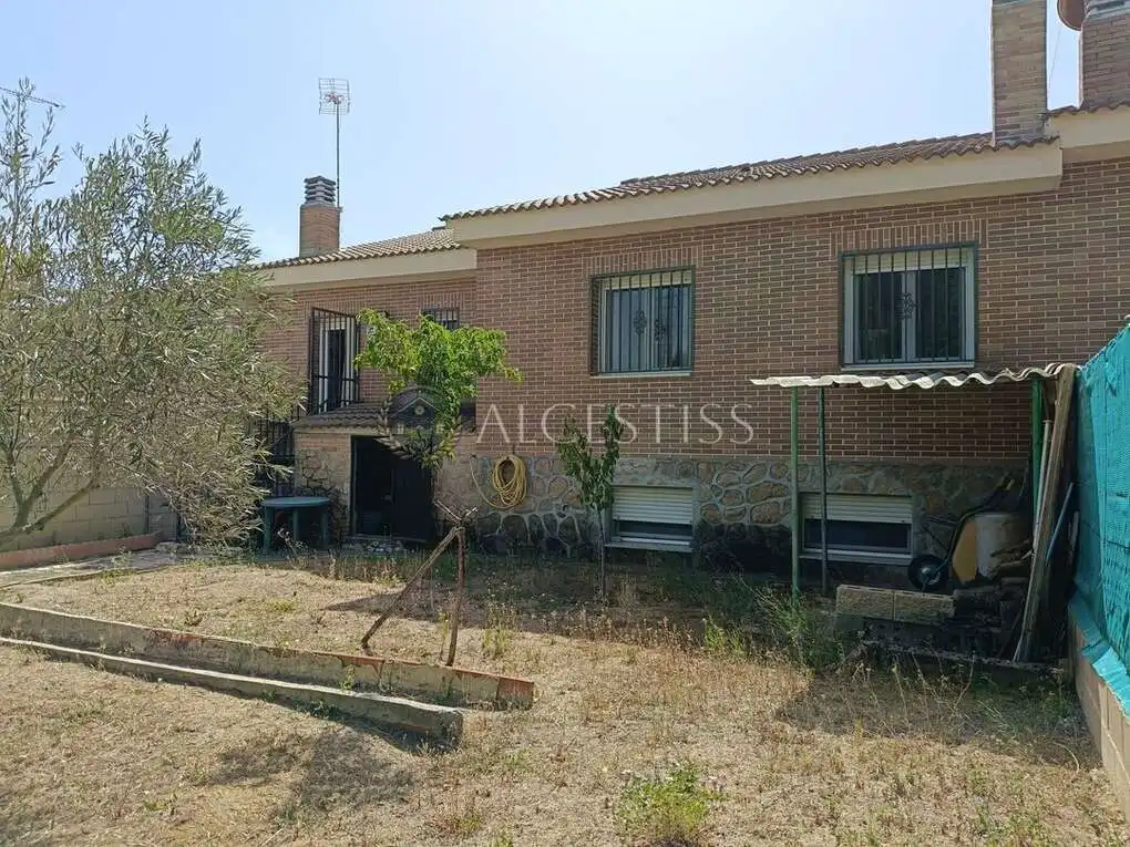 Adossat amb jardí en venda a Méntrida, imagen 66