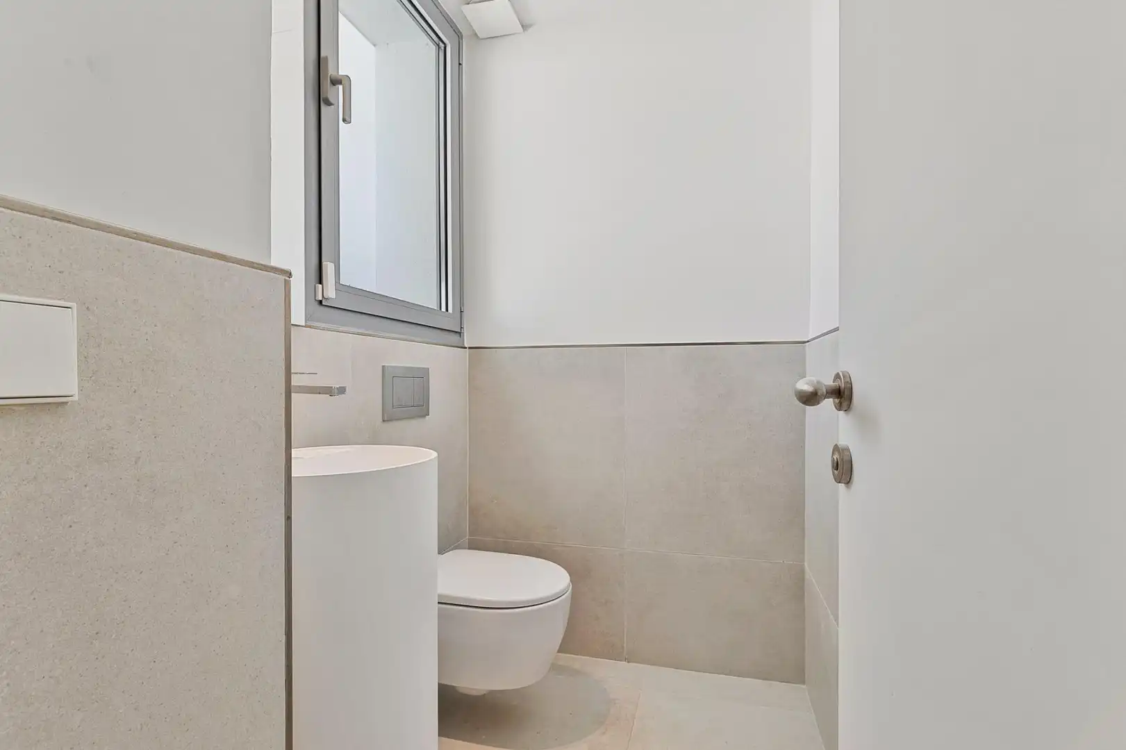 Baño de Casa adosada en venta en Marbella con Aire acondicionado, Calefacción y Jardín privado