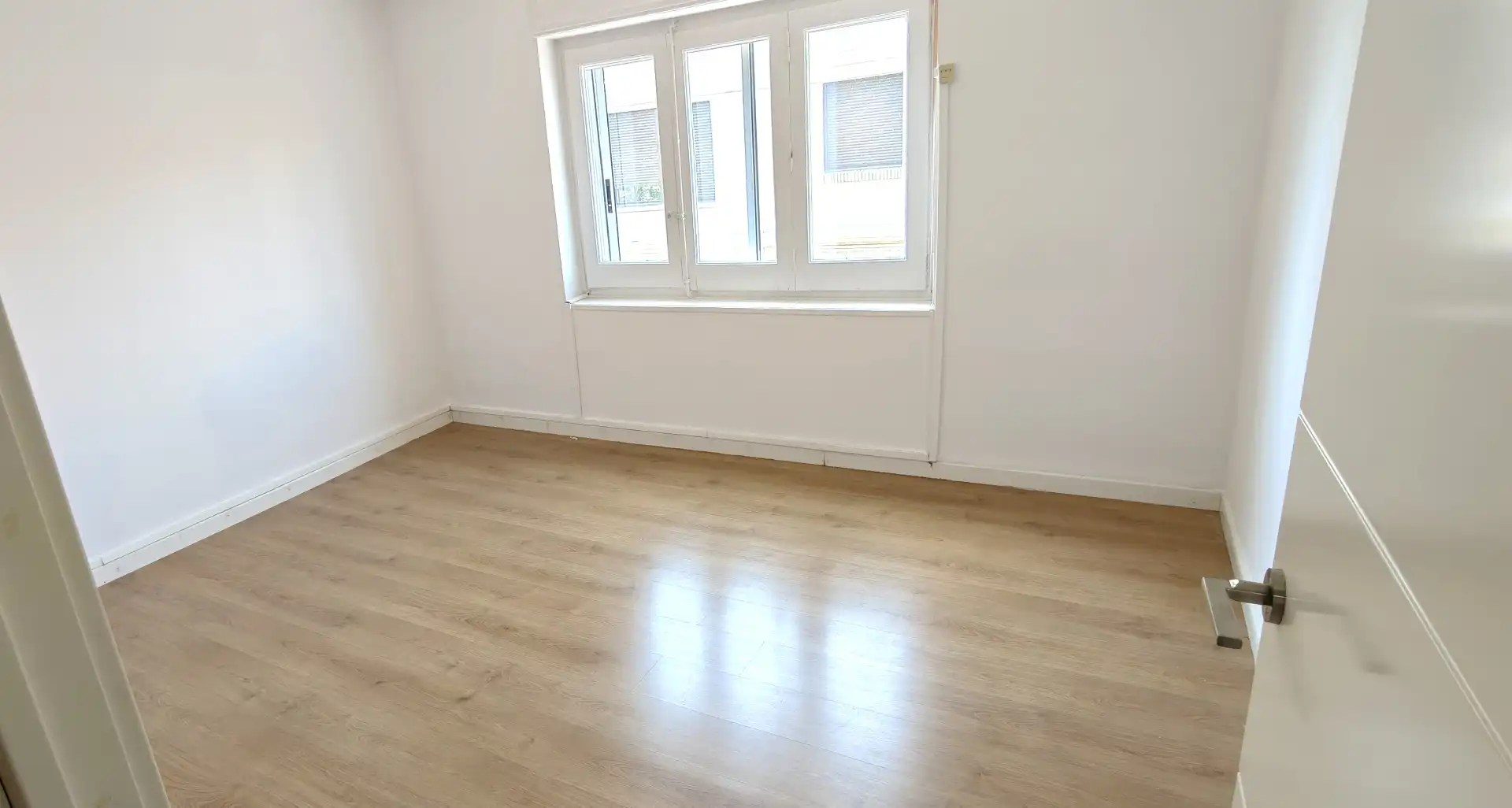 Habitación de Piso en venta en Zaragoza con Calefacción, Parquet y Terraza