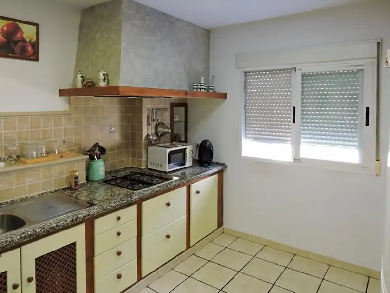 Cuina de Casa o xalet en venda en Churriana de la Vega amb Terrassa i Traster