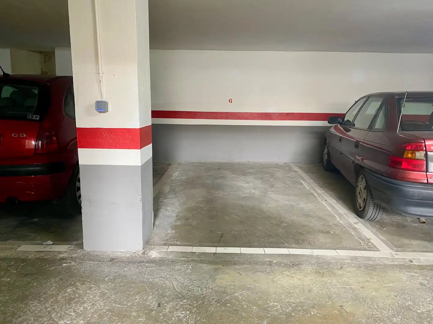 Parking de Piso en venta en Valencia con Aire acondicionado, Amueblado y Horno