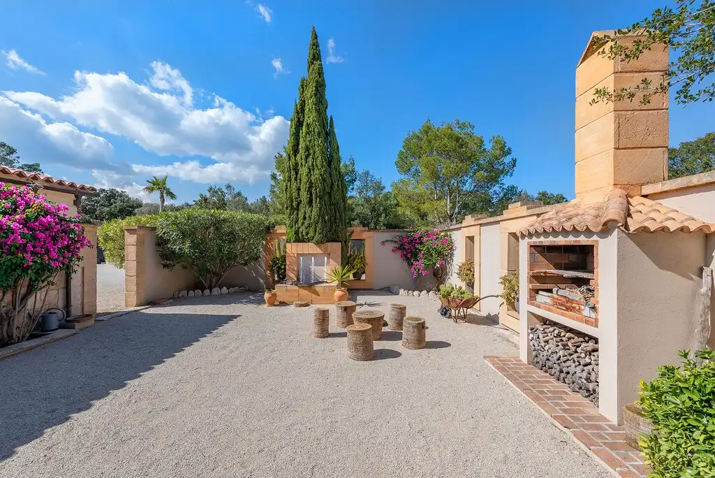 Casa rústica con piscina en venta en Selva, imagen 20