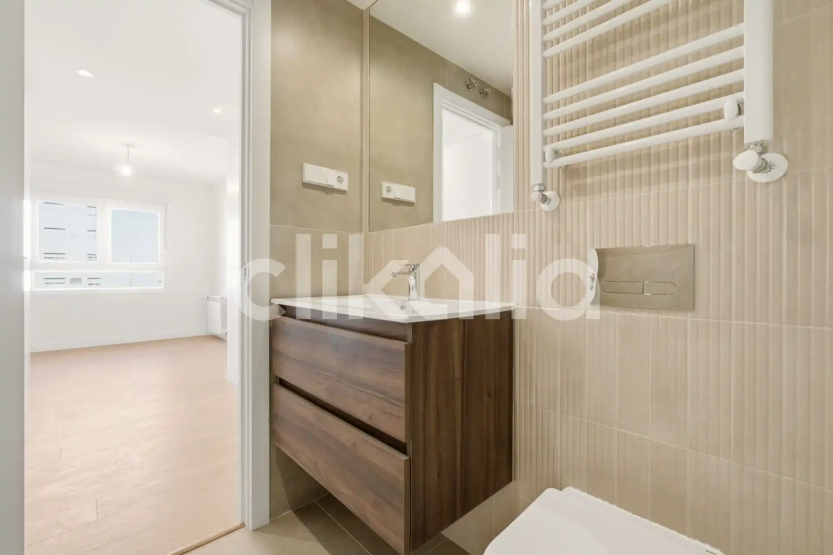 Badezimmer von Wohnung zum Verkauf in Madrid mit Klimaanlage, Heizung und Terrasse