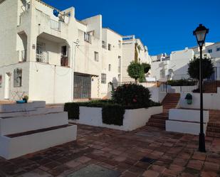 Vista exterior de Apartament en venda en Manilva amb Aire condicionat, Calefacció i Terrassa