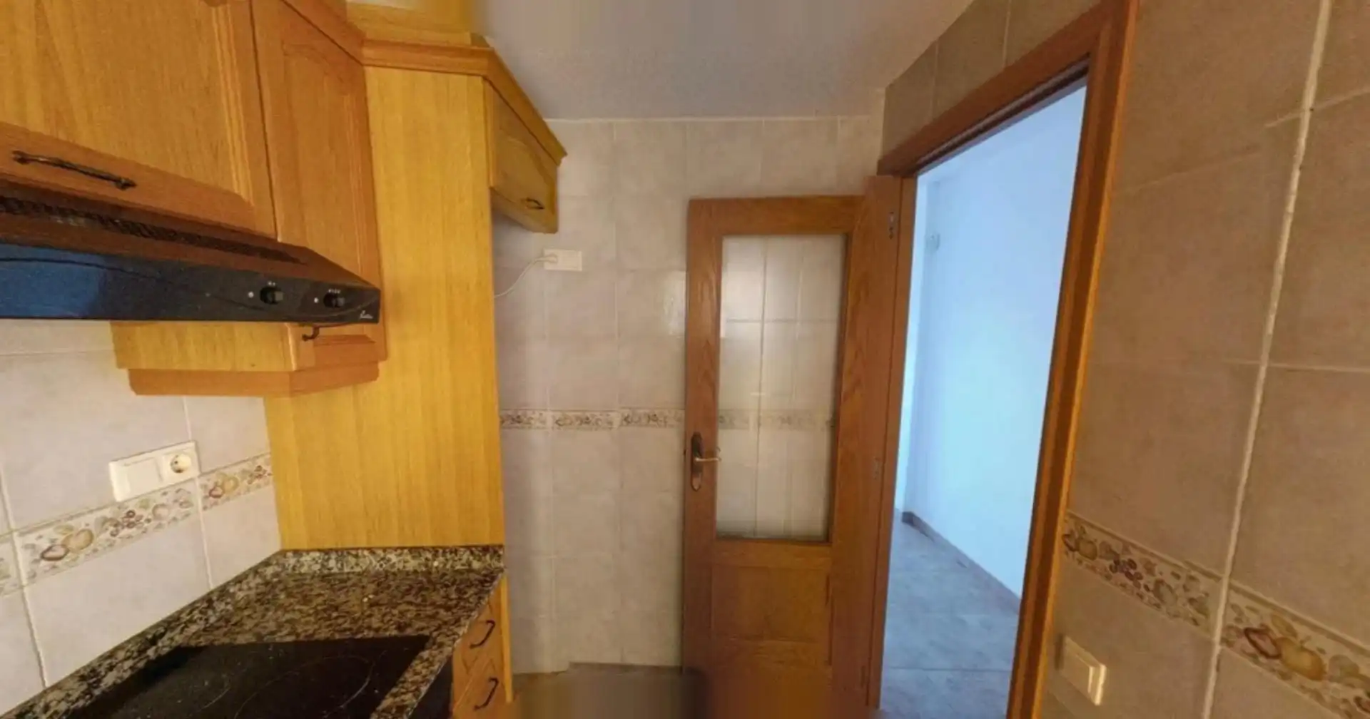 Cuina de Planta baixa en venda en Montcada i Reixac amb Balcó