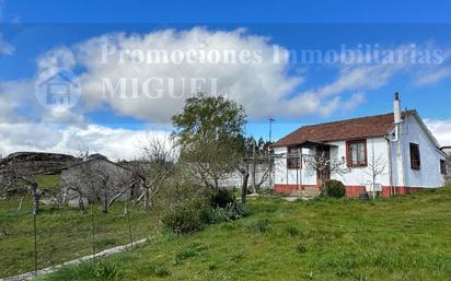 Exterior view of House or chalet for sale in A Mezquita 