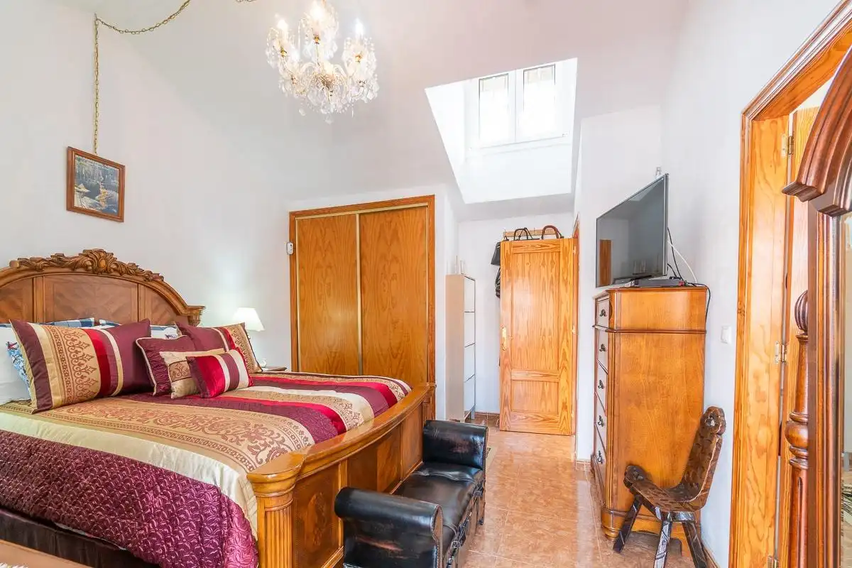 Habitación de Casa o chalet en venta en Orihuela con Aire acondicionado, Jardín privado y Trastero
