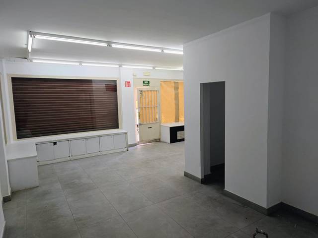 Local comercial en Alquiler en Plaza Castelar - Mercado Central