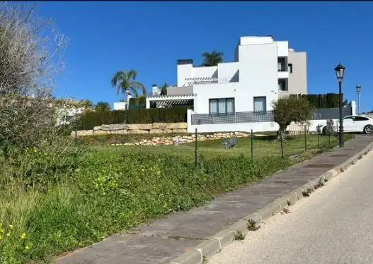 Terreny residencial en venda a Selwo
