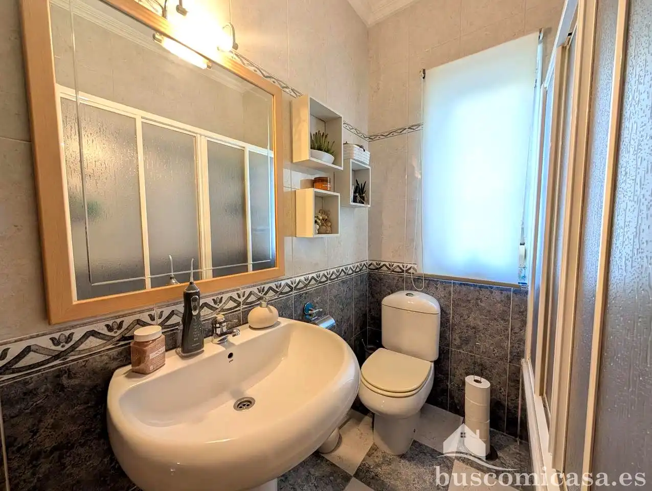 Baño de Piso en venta en Linares con Aire acondicionado y Balcón