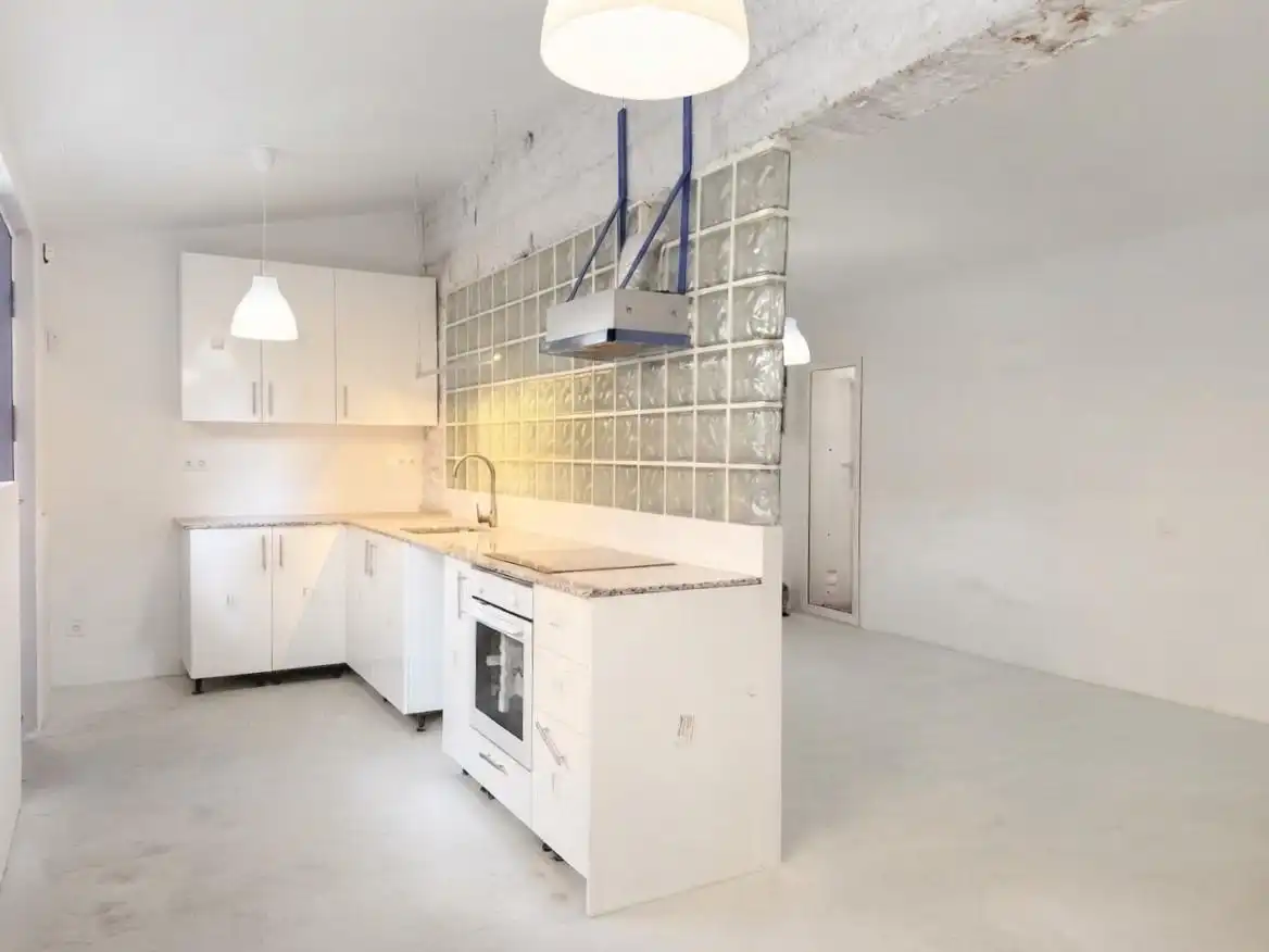 Kitchen of Study for rent in Esplugues de Llobregat