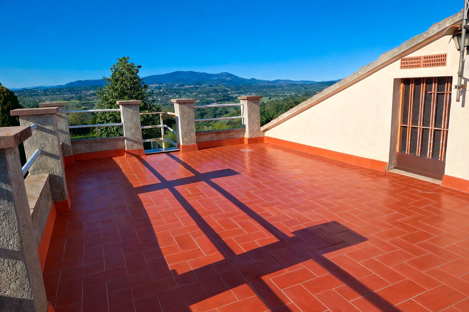 Terrassa de Casa o xalet en venda en Santa Eulàlia de Ronçana amb Jardí privat, Terrassa i Piscina