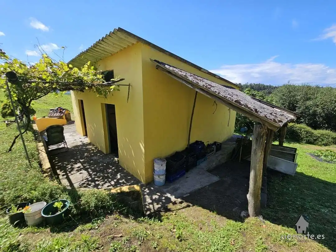 Außenansicht von Country house zum Verkauf in Soto del Barco