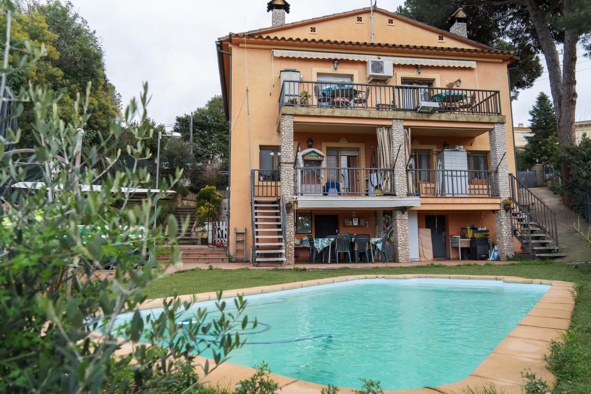 Jardí de Casa adosada en venda en Tordera amb Terrassa i Piscina