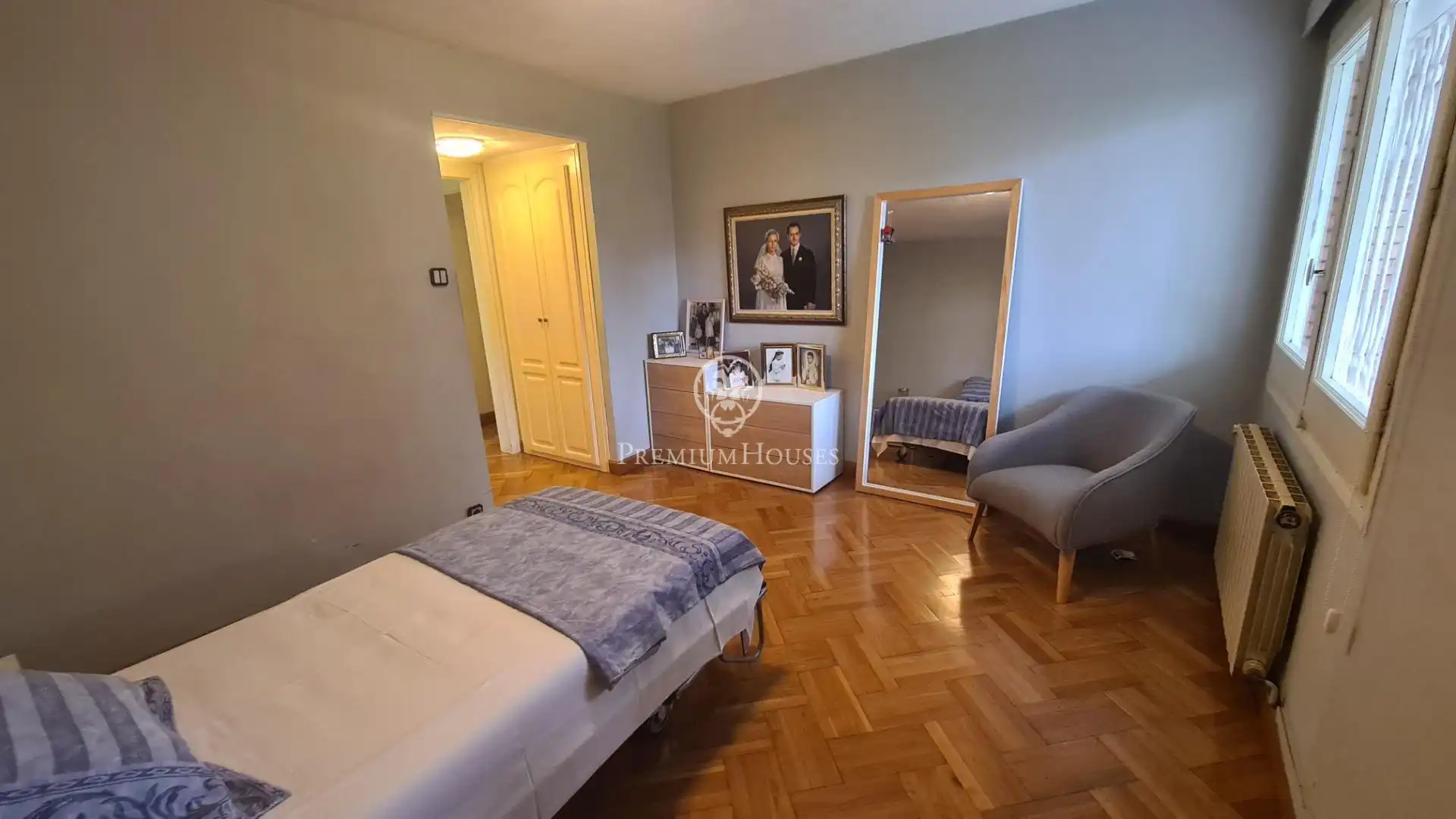Habitación de Planta baja en venta en Barcelona con Calefacción y Terraza
