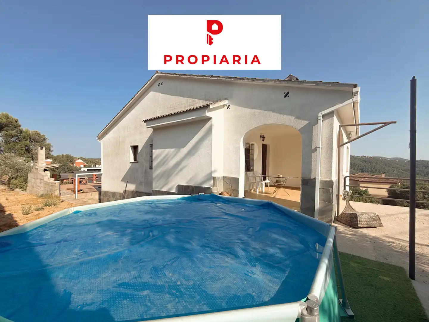 Vista exterior de Casa o xalet en venda en Vallirana amb Aire condicionat, Calefacció i Jardí privat
