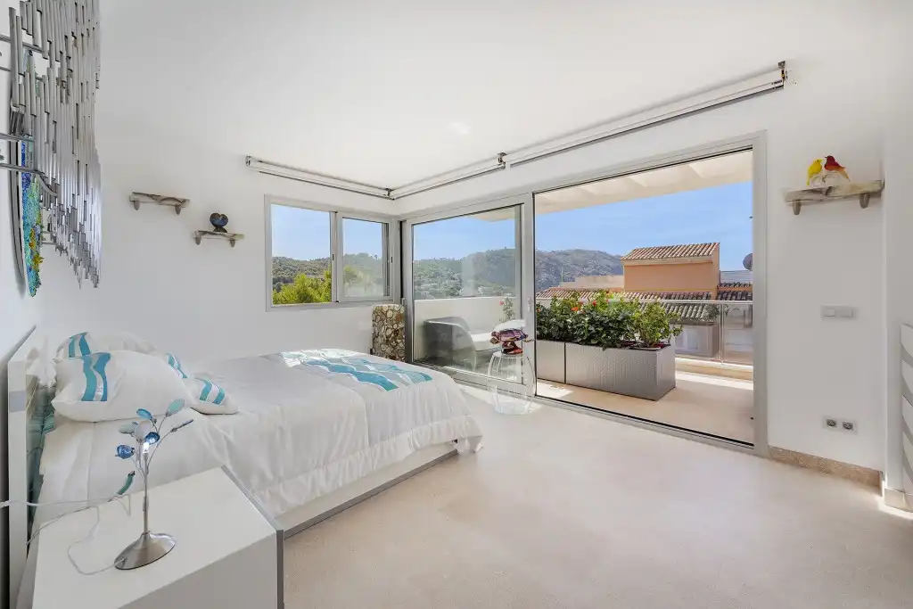 Schlafzimmer von Wohnungen zum Verkauf in Andratx mit Terrasse, Schwimmbad und Balkon